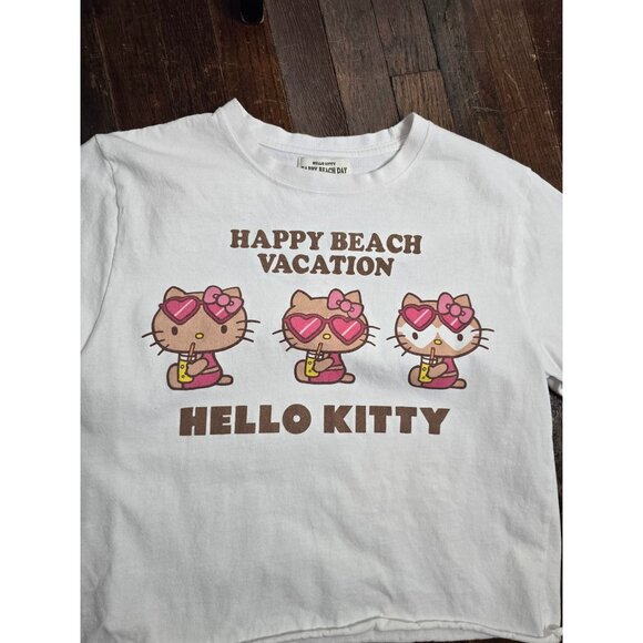 Sanrio Hello Kitty Happy Beach Vacation Tshirt Sunglasses Hearts - Picture 2 of 9